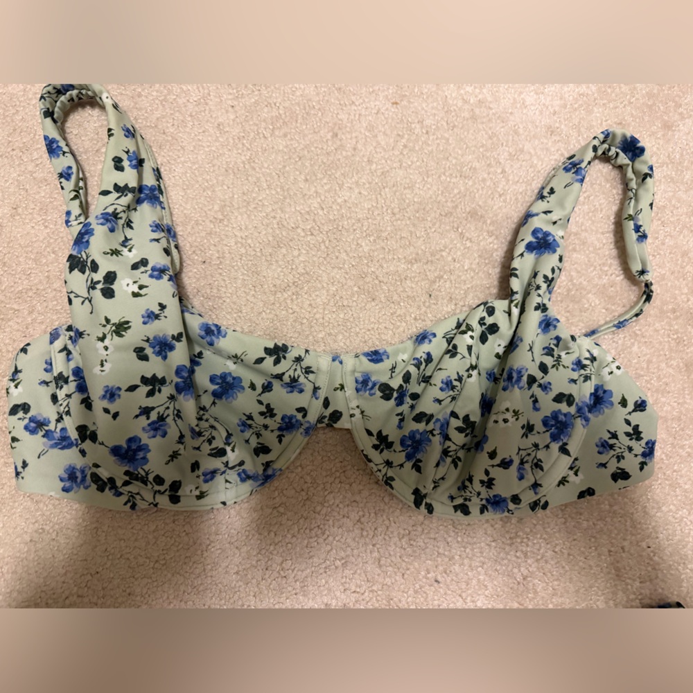 Abercrombie & Fitch Curve Love Wide Strap Underwire Bikini Top